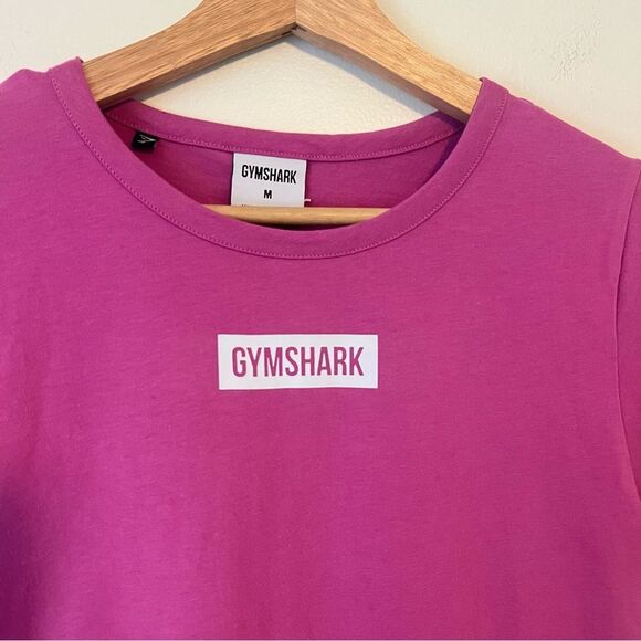 Gymshark Short Sleeve Crop Tee in Pink Medium - Picture 2 of 6